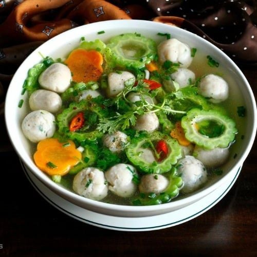  Canh khổ qua chả cá thác lác 