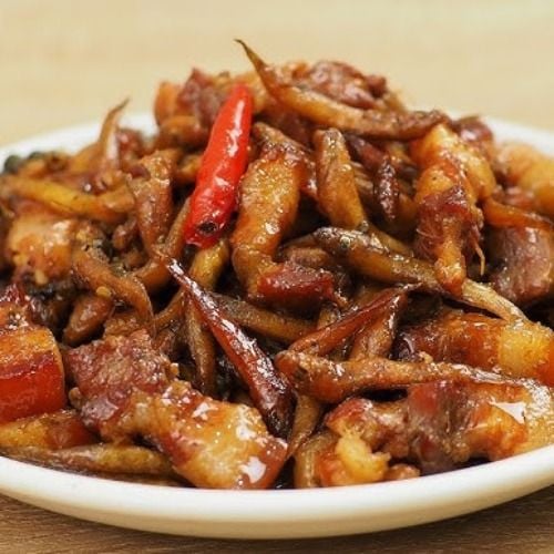  Khô cá cơm rim ba rọi 