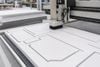 huong-dan-gia-cong-van-nhua-pvc-high-density-hitech-nhu-cnc-cat-khoan-bat-vit-dan-keo-va-in-uv