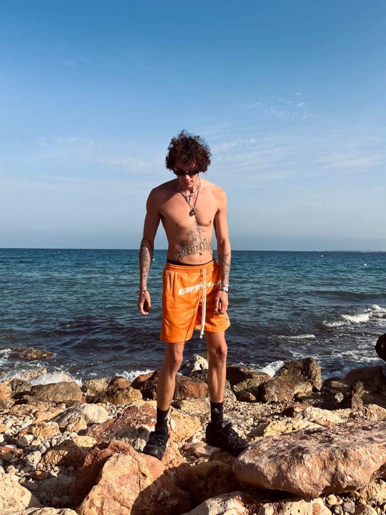 [BAYLA] - ENERGY SHORT