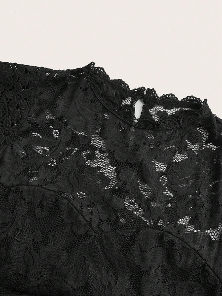 Đầm Ren Đen Cổ Trụ Nhấn Eo Tôn Dáng YN078