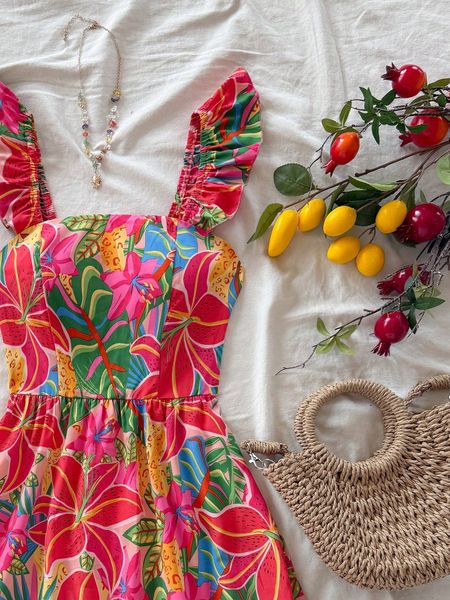 Đầm Nữ Dáng Suông Rộng Họa Tiết Hoa Nhiệt Đới Dây Bản To YN158