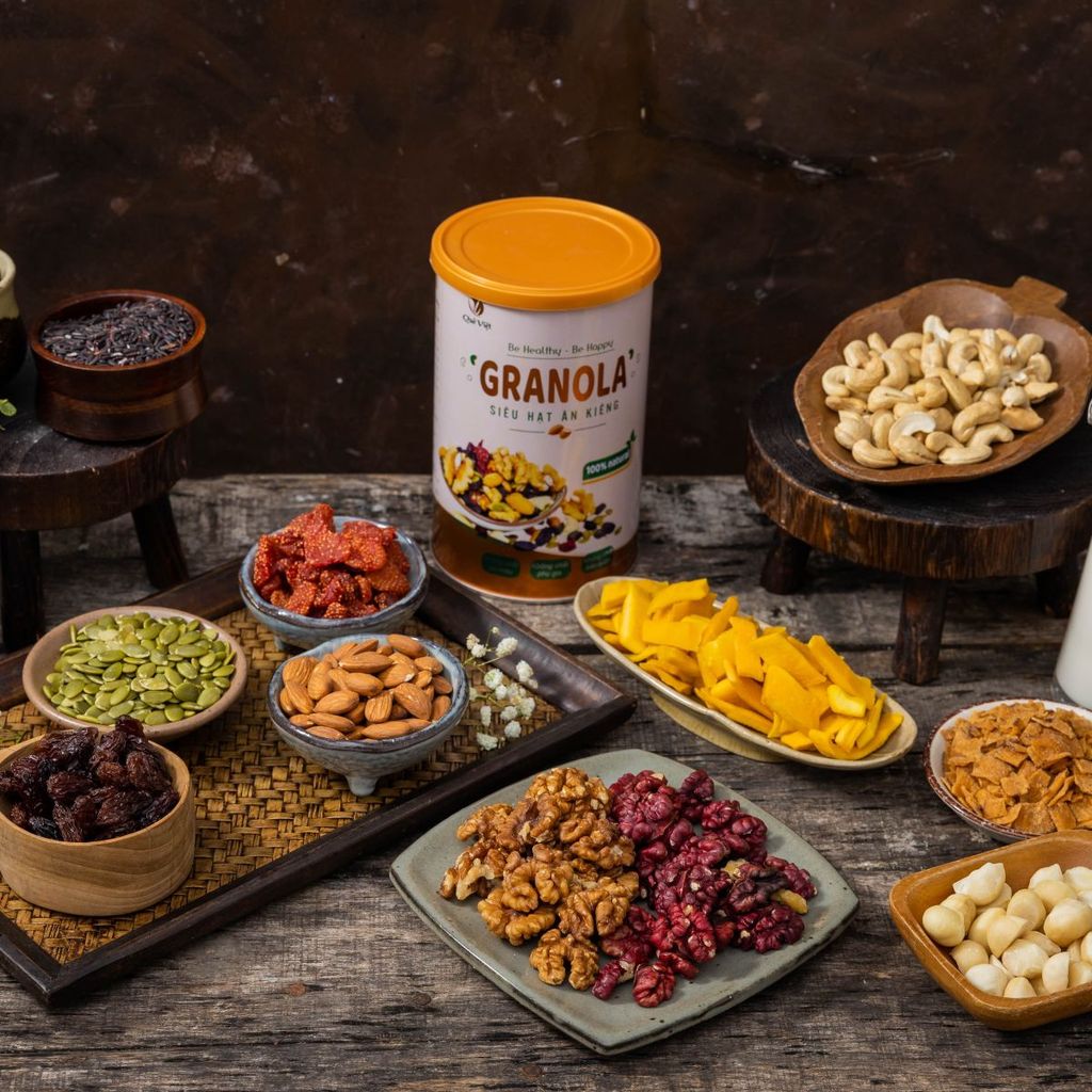 Combo 2 hộp Granola ngũ cốc siêu hạt Quê Việt - Hộp 500G