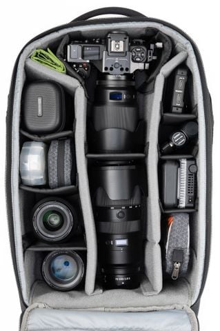  Vali máy ảnh Think Tank Walker Pro Rolling Backpack 