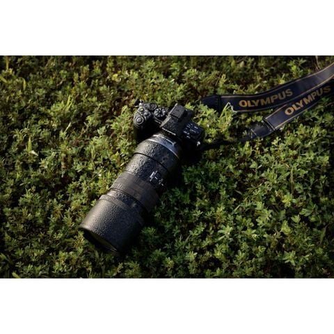  Ống kính OM SYSTEM M.Zuiko Digital ED 300mm F4 IS PRO ngàm Micro Four Thirds 