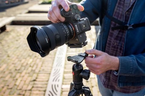  Bộ chân máy ảnh Manfrotto Befree Adv FB Kit Lever Aluminum 