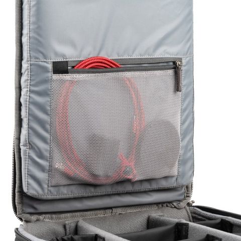  Vali máy ảnh Think Tank Walker Pro Rolling Backpack 