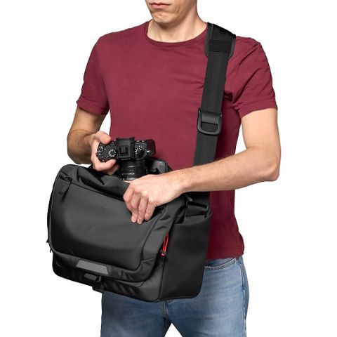  Túi máy ảnh Manfrotto Advanced Messenger M III (MB MA3-M-M) Black 