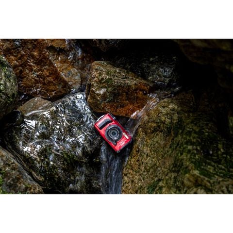  Máy ảnh OM SYSTEM Tough TG-7 