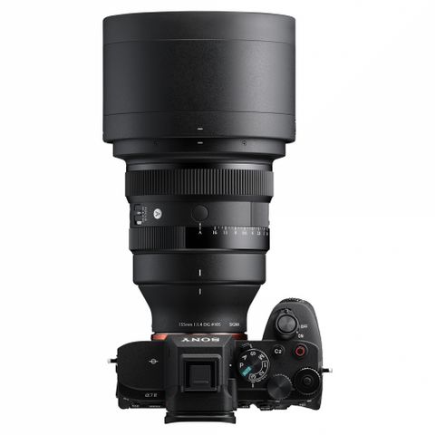  Ống kính Sigma 135mm F1.4 DG Art ngàm Sony E 