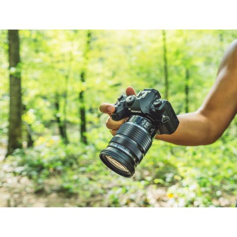  Ống kính OM SYSTEM M.Zuiko Digital ED 12-100mm F4 IS PRO ngàm Micro Four Thirds 