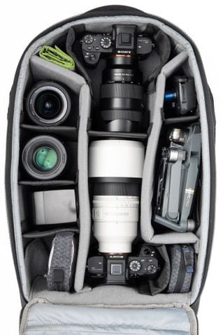  Vali máy ảnh Think Tank Walker Pro Rolling Backpack 