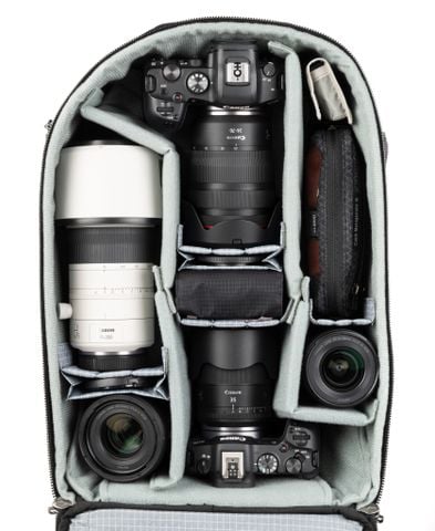  Vali máy ảnh Think Tank Airport Essentials Rolling Backpack 