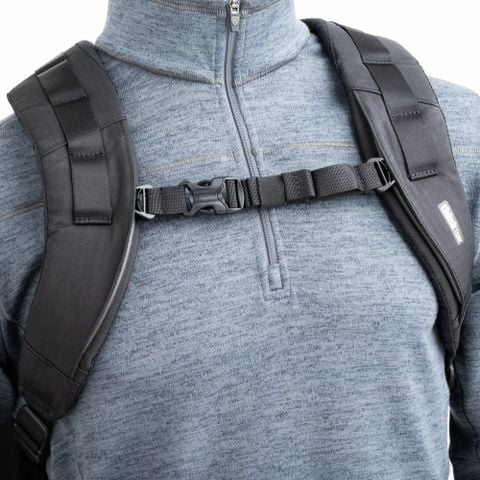  Vali máy ảnh Think Tank Walker Pro Rolling Backpack 