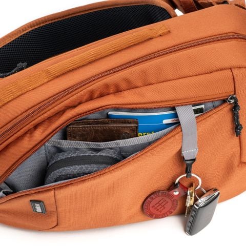  Túi máy ảnh đeo chéo Think Tank TurnStyle 5L Urban Rust 