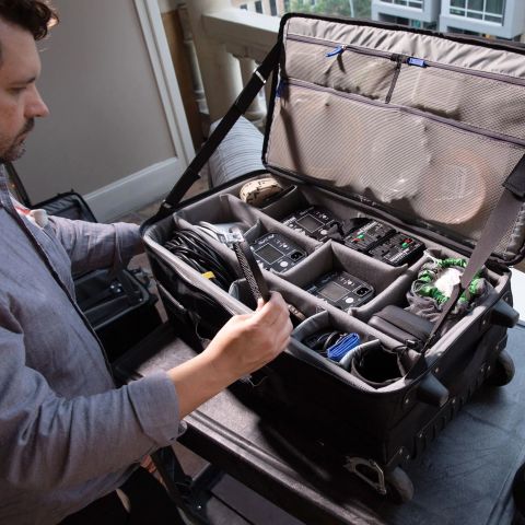  Vali máy ảnh Think Tank Logistics Manager 30 V2 Black 