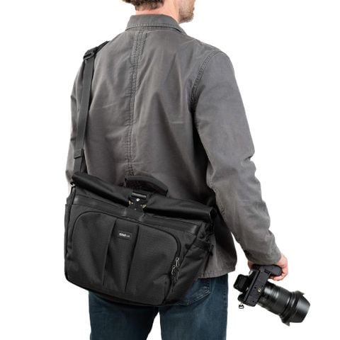  Túi máy ảnh Think Tank FocusPoint Crossbody 13L Asphalt Black 