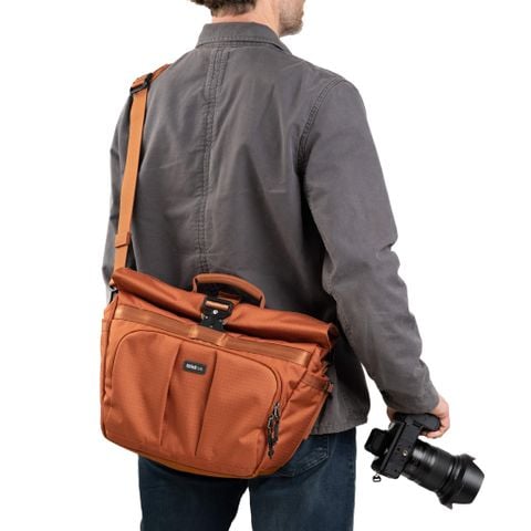  Túi máy ảnh Think Tank FocusPoint Crossbody 13L Urban Rust 