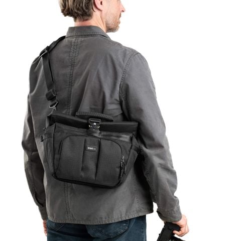  Túi máy ảnh Think Tank FocusPoint Crossbody 8L Asphalt Black 