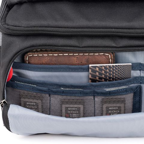 Túi máy ảnh Think Tank Mirrorless Mover 25 Coast Green