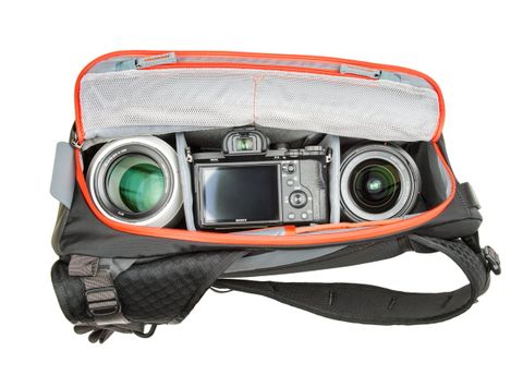 Túi máy ảnh Think Tank PhotoCross 10 Carbon Grey