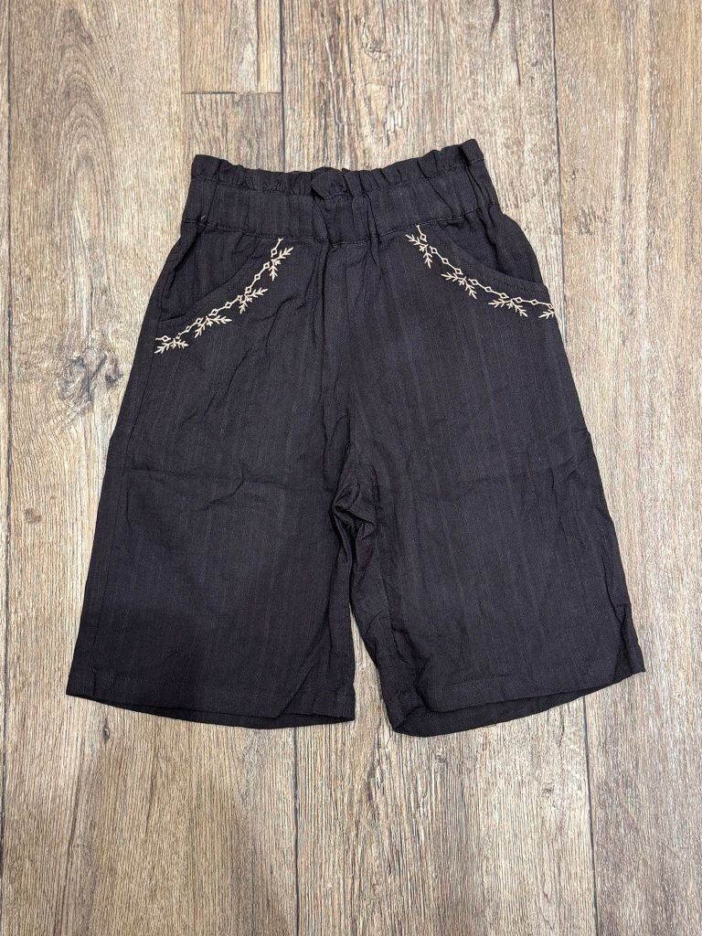 Quần ngố vải linen Moimoln xuất Hàn màu nâu thêu túi bé gái size 100/110