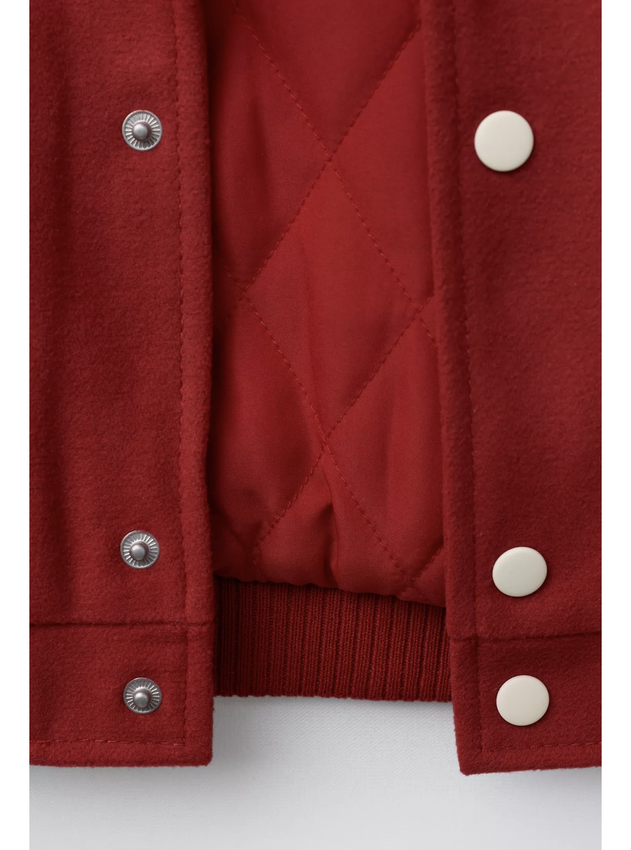 AK02 - Áo khoác bomber màu đỏ chữ L bé trai size 1-6y