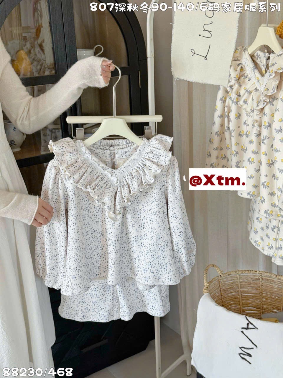 88230 - Bộ nỉ dày đại hàn LNX cổ bèo V nhiều mẫu Bé Gái size 90 - 140