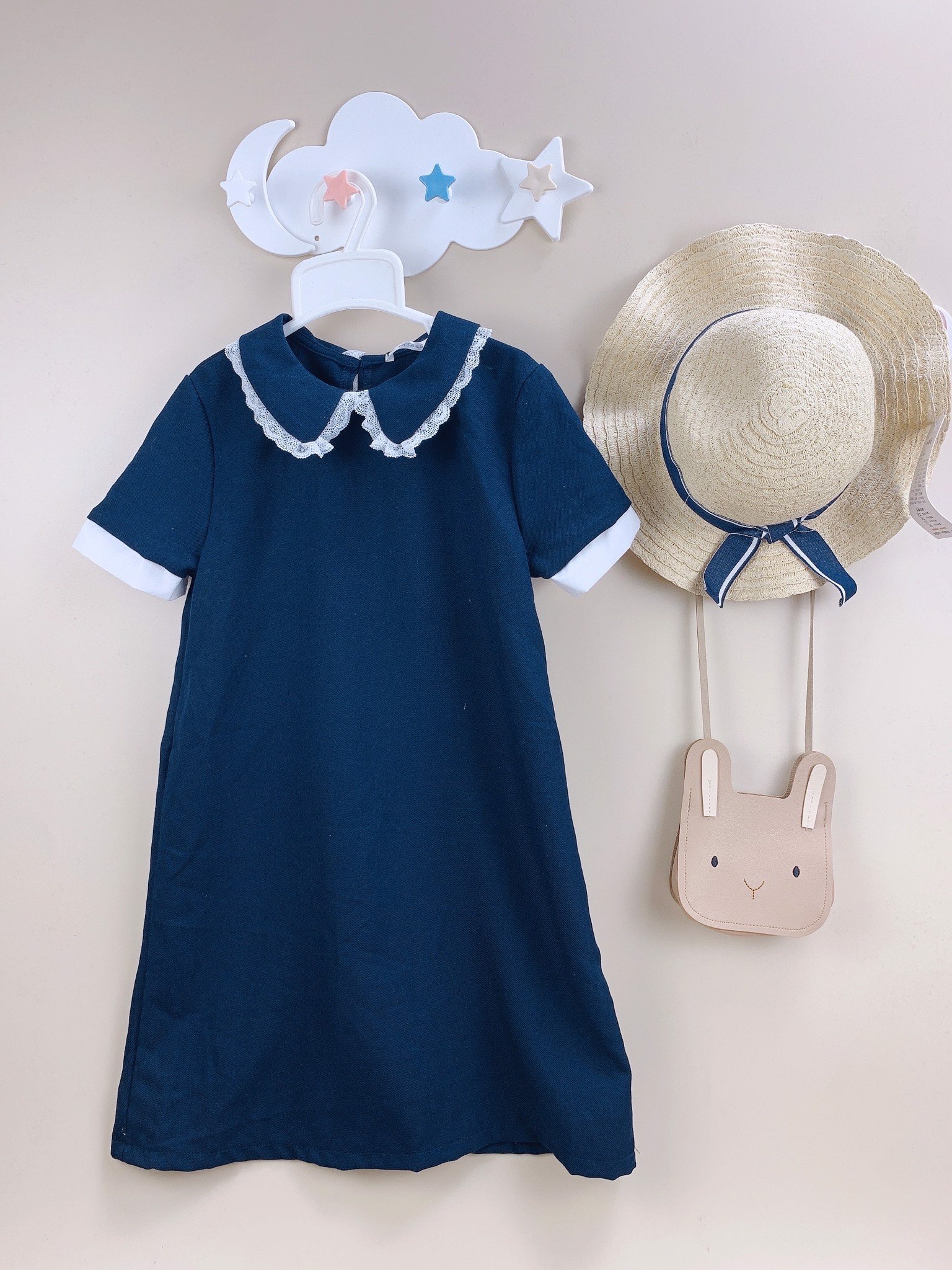 V00008 - Váy cổ sen viền ren trắng BG 6-14y