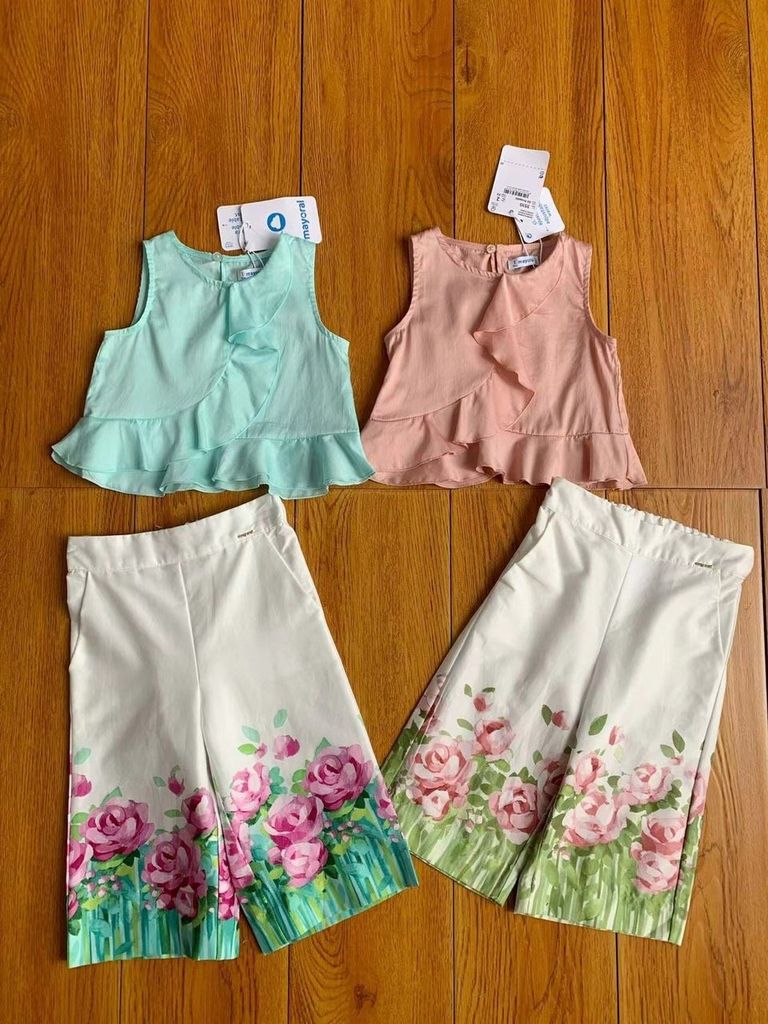 Bộ thô Mayoral áo sát nách vạt bèo chéo - quần culotte 2 màu hoa size 2 - 9y