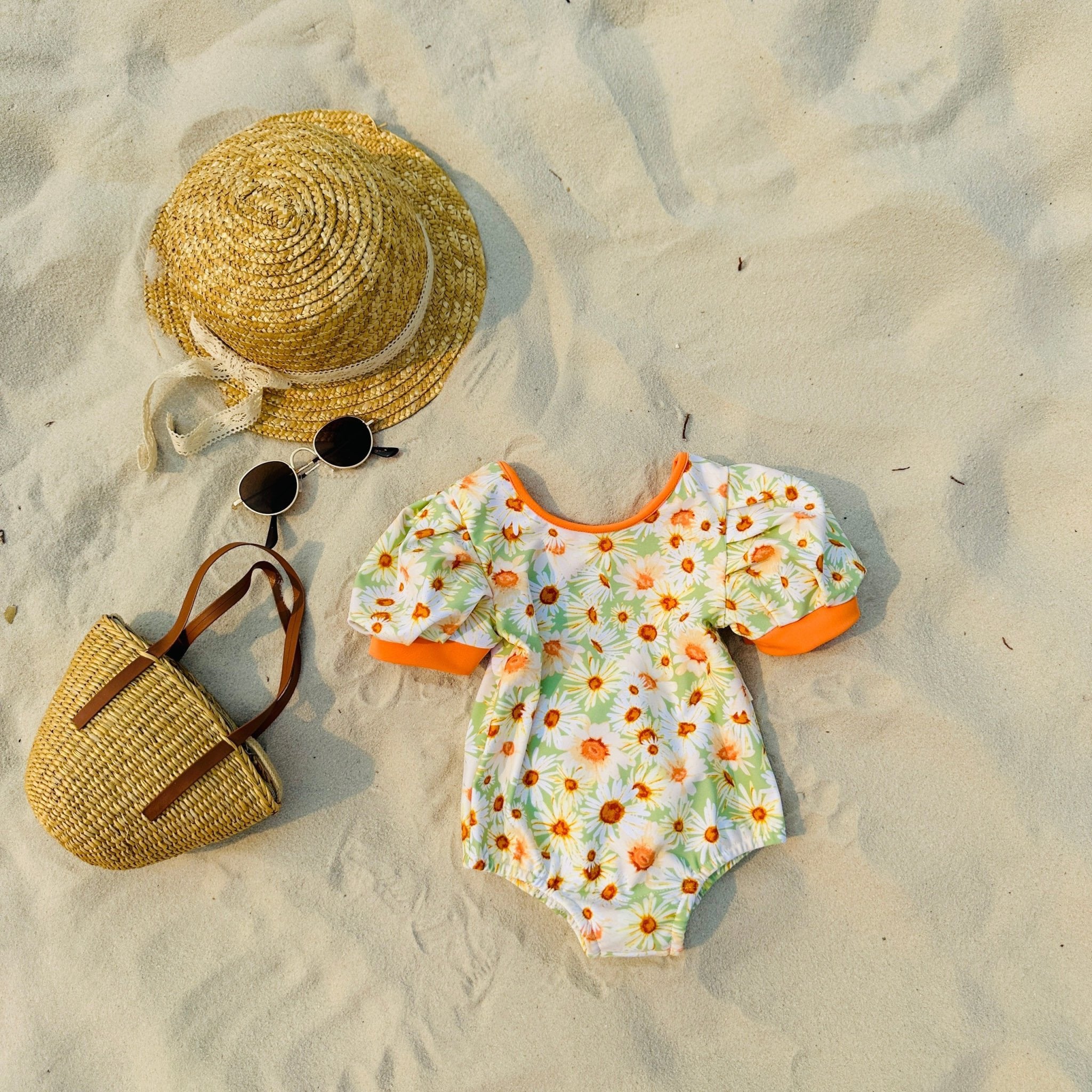 DB00026 - Bộ bơi liền Harifa vai bồng lưng dây đan chéo 3 màu size 9m - 8y