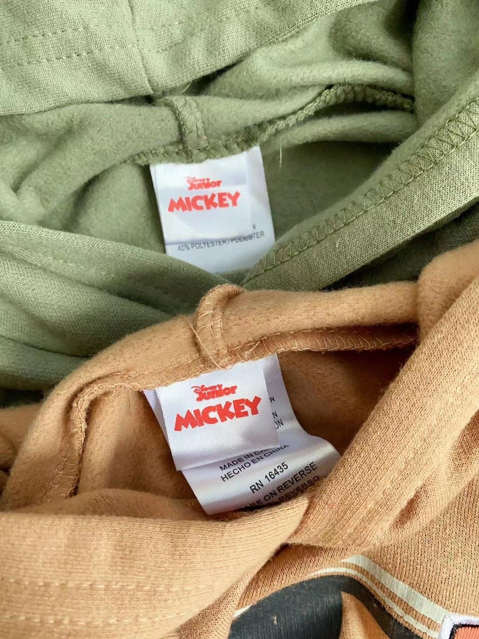 Bộ nỉ bông Juniors dư xịn hoạ tiết Mickey 2 màu cho bé size 2-7y