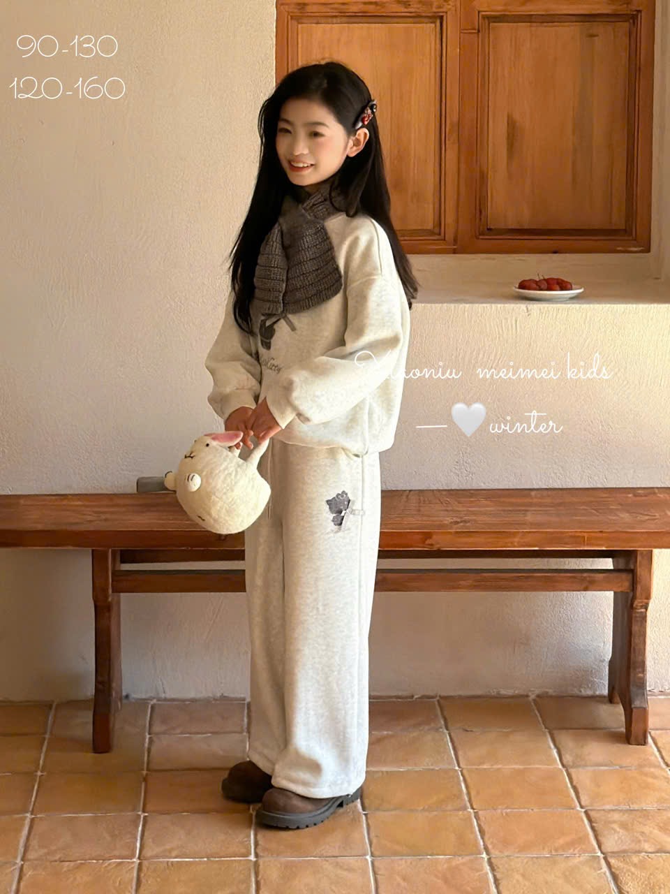 25597 - Bộ nỉ lót nỉ đại hàn QCCC kitty kèm khăn 2 màu ghi/tím bé gái size 120-160