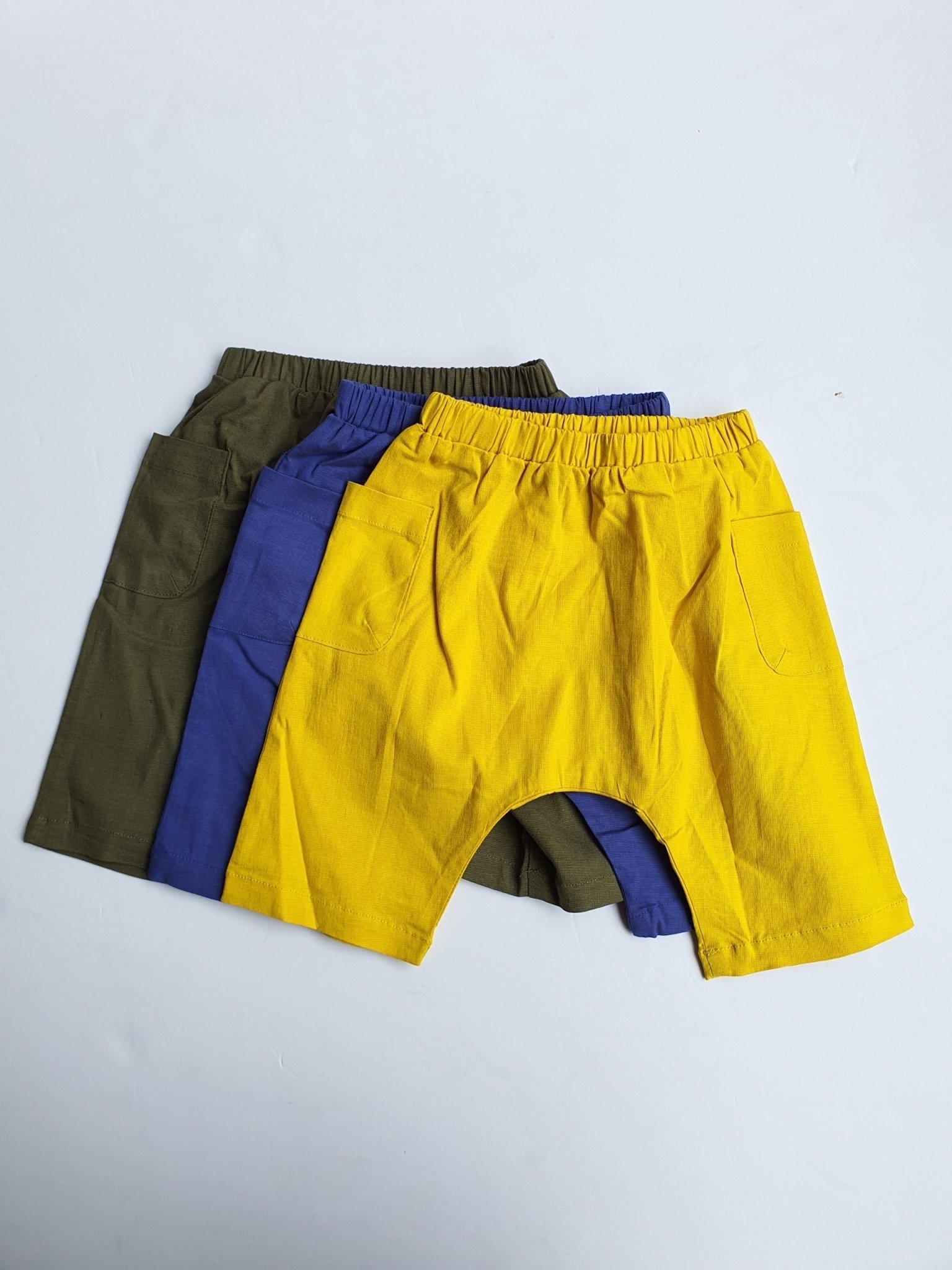 Quần liền đũng Laughing Child chất kaki chun xuất Hàn rêu/vàng/xanh