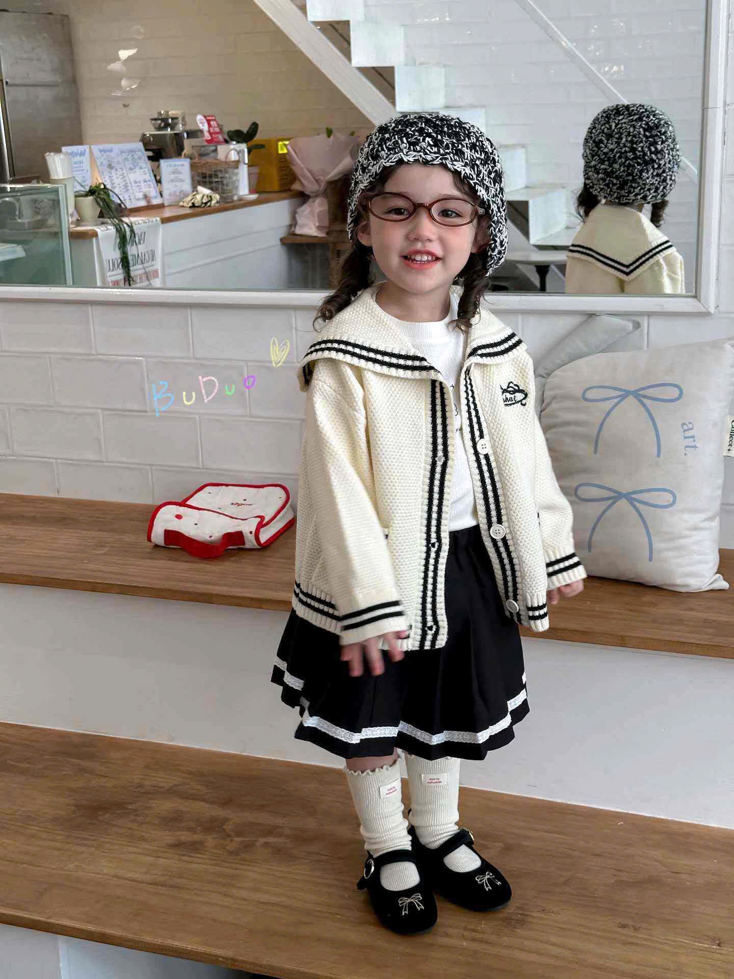 69571 - Set bộ 3ct áo len cardigan trắng + áo trắng + chân váy xếp ly size 90-130