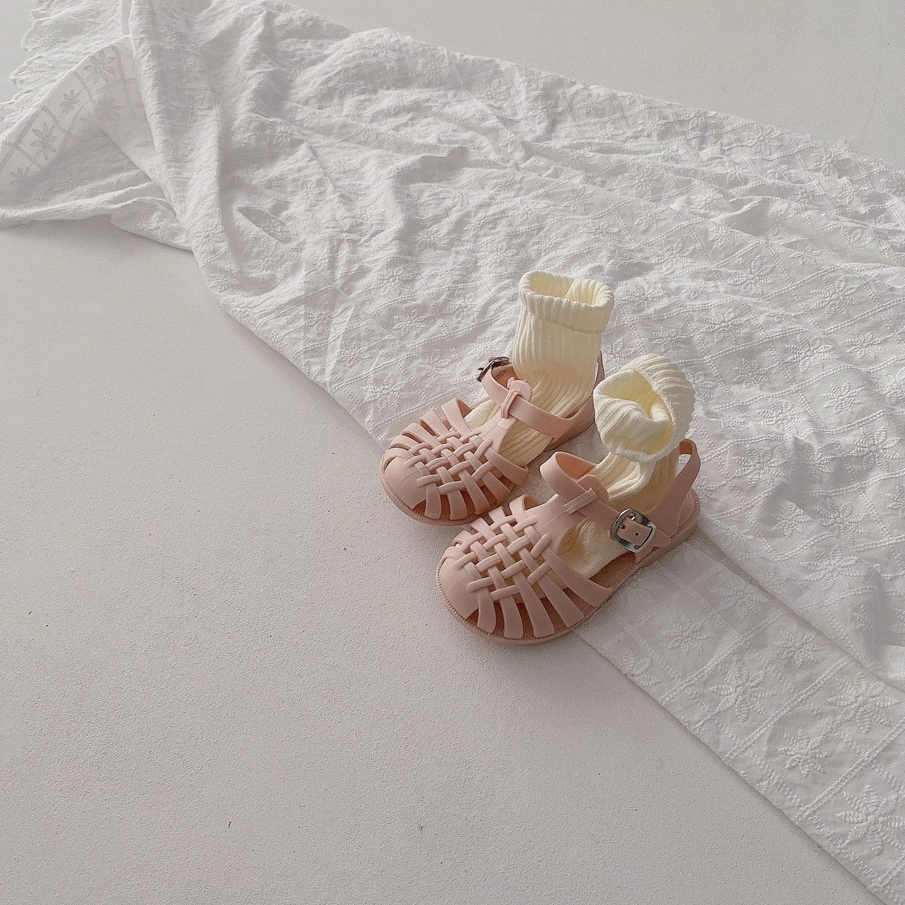 Sandal rọ Mario Cheerful nhiều màu BTBG size 140-190