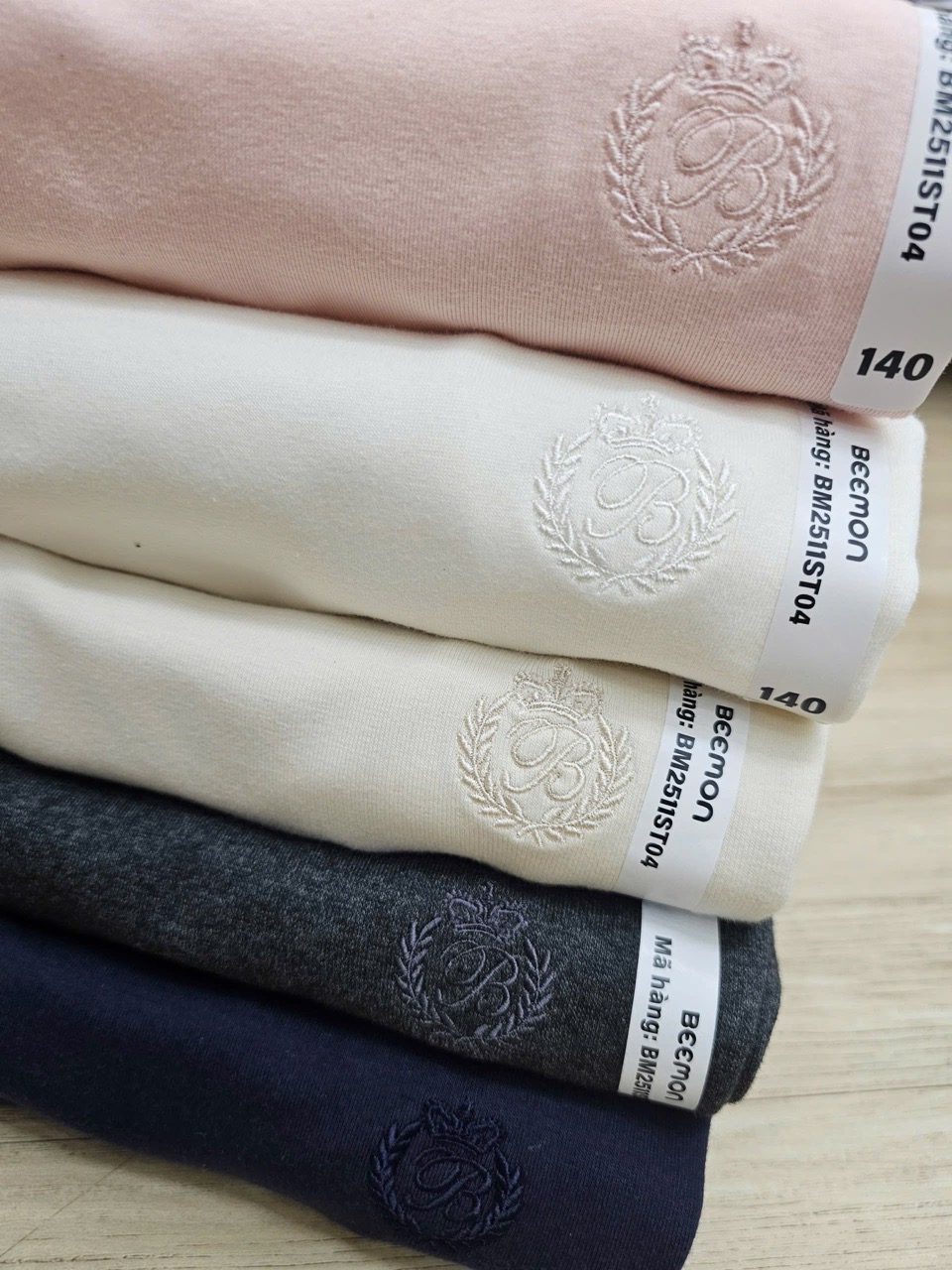 BM2511ST04 - Áo giữ nhiệt Beemon thêu B nhiều màu cho bé size 120-160