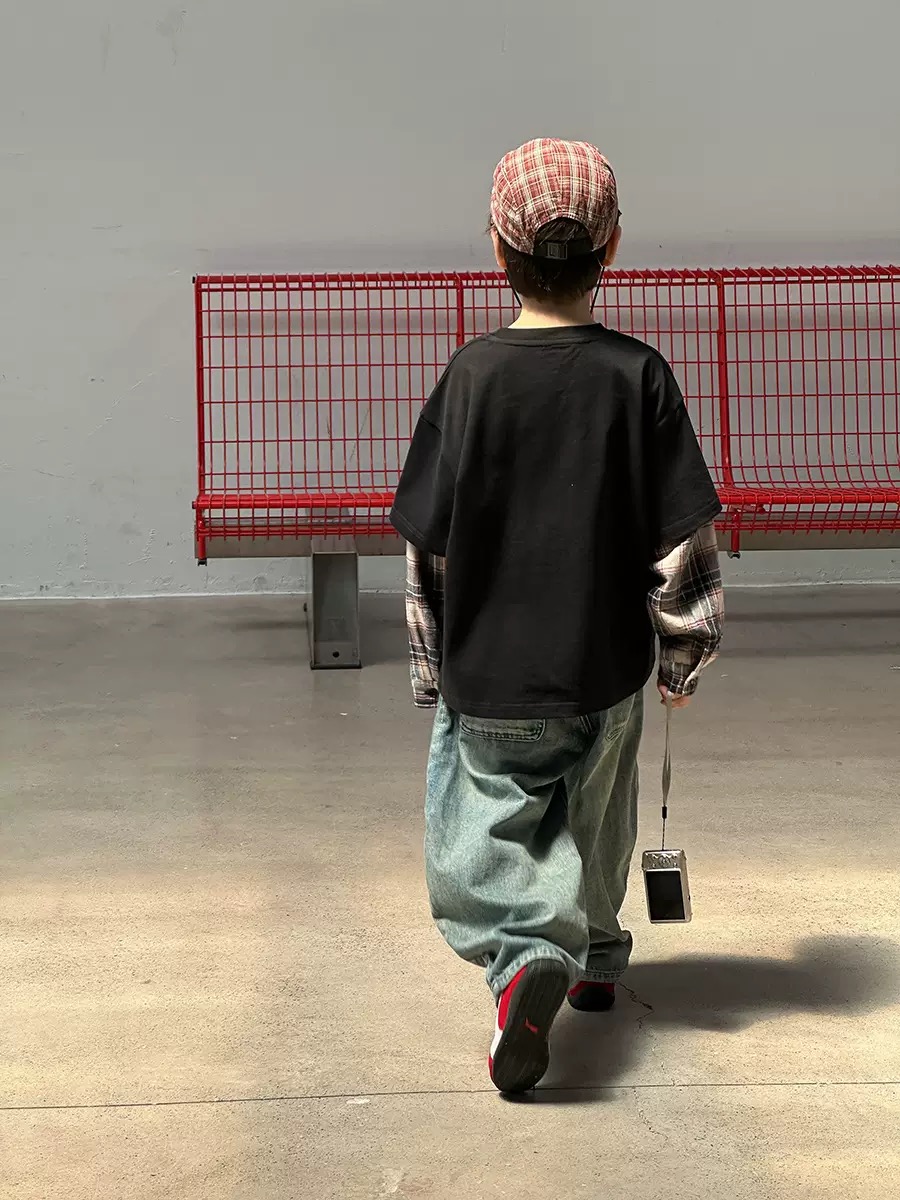 25G114 - Áo thun AMBB màu đen tay phối kẻ caro bé trai size 110-160