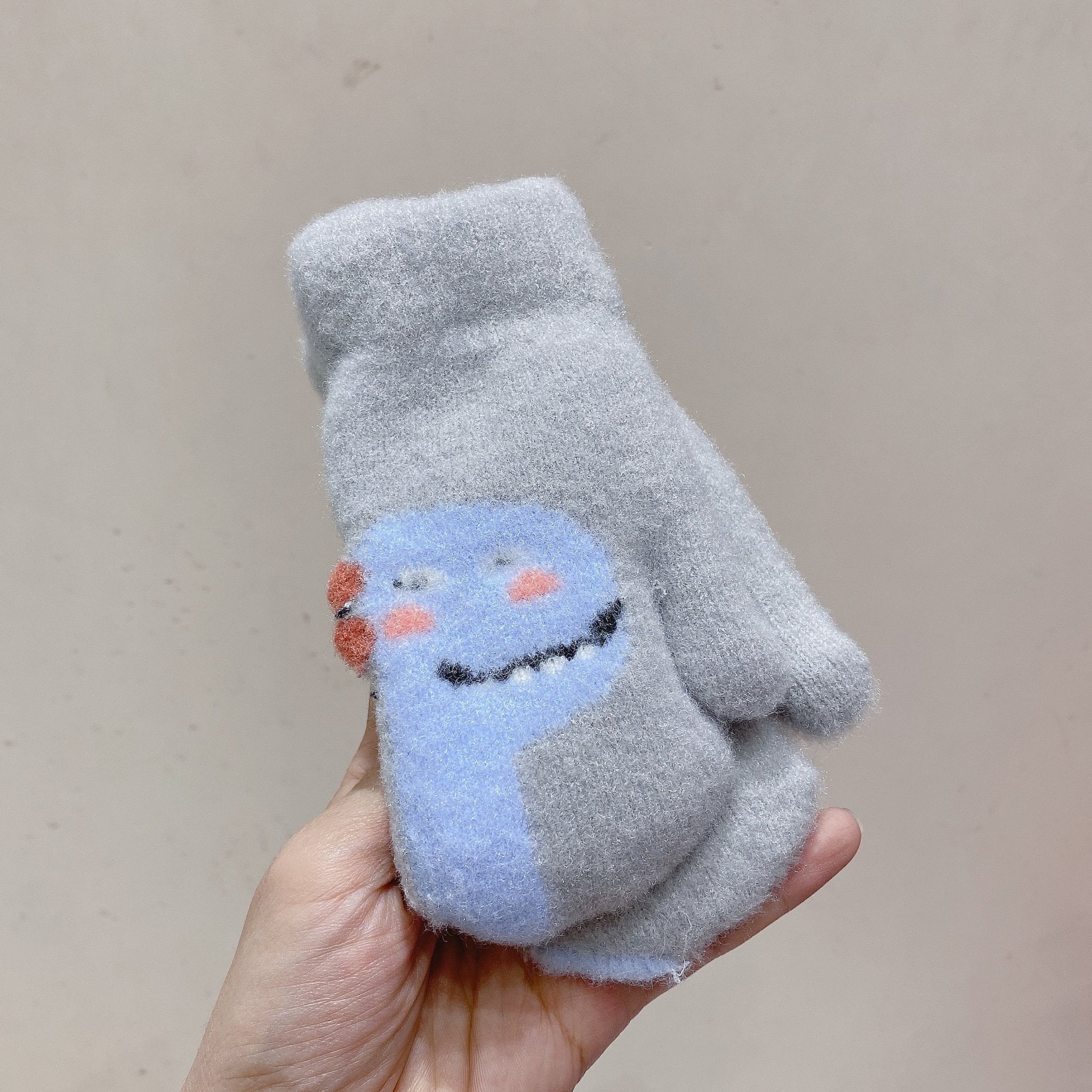 Găng tay chụp ngón hoạ tiết khủng long nhiều màu bé trai 2-5y