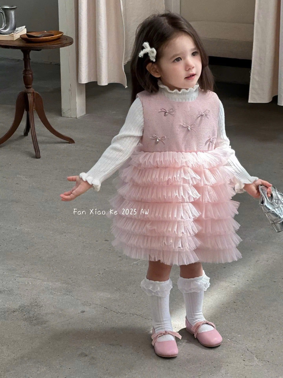 F25109 - Set 2ct QC Fanxiaoke váy đính nơ nhỏ + áo len tăm 2 màu đỏ/hồng size 80-120