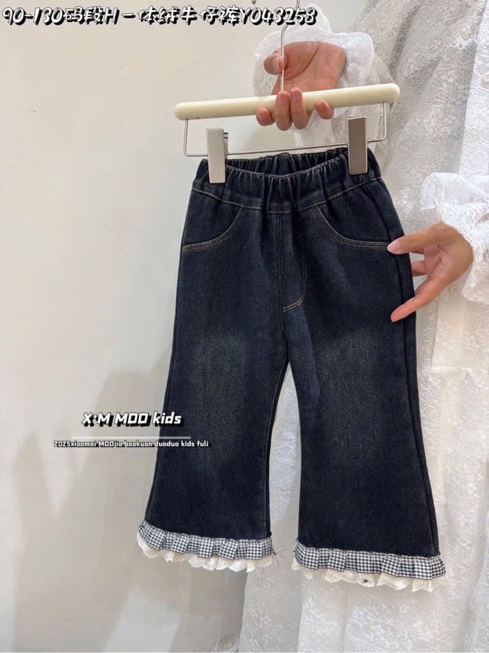 168 - Quần jean lót nỉ ống loe màu xanh gấu kẻ ren bé gái size 90-130