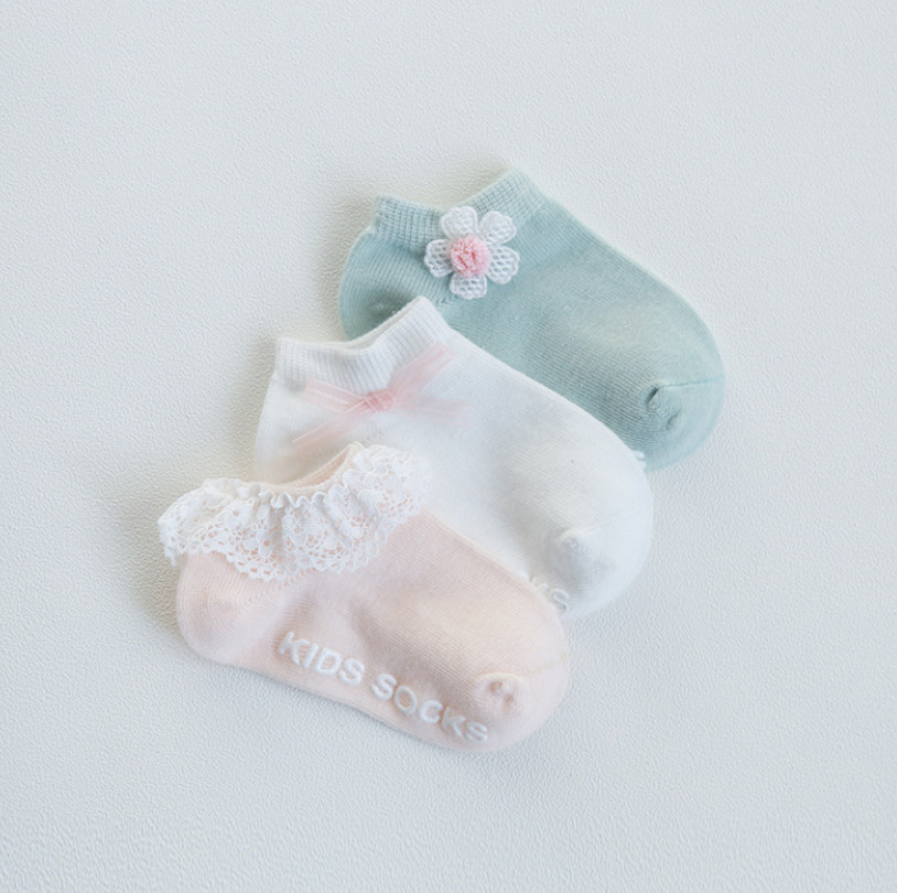 Set 3 tất nemo Baby cổ ngắn công chúa đính hoạ tiết