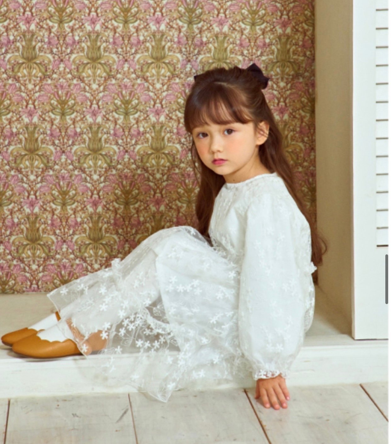 Váy voan hoa kim sa màu trắng đuôi cá Toto Heros size 100 - 140