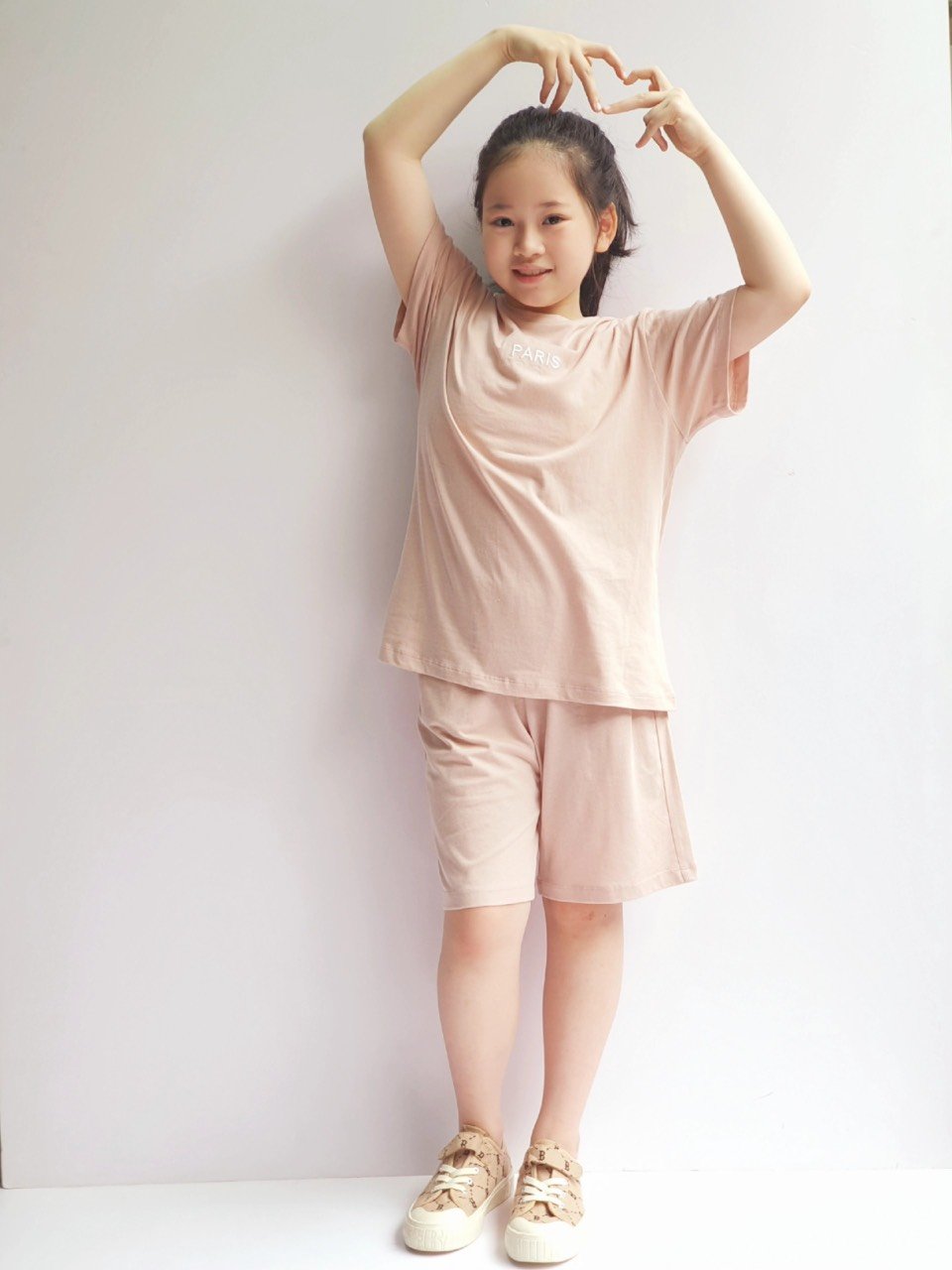 Bộ cotton Bee Mon nhiều màu thêu chữ ngực Paris / Seoul size 110 - 160