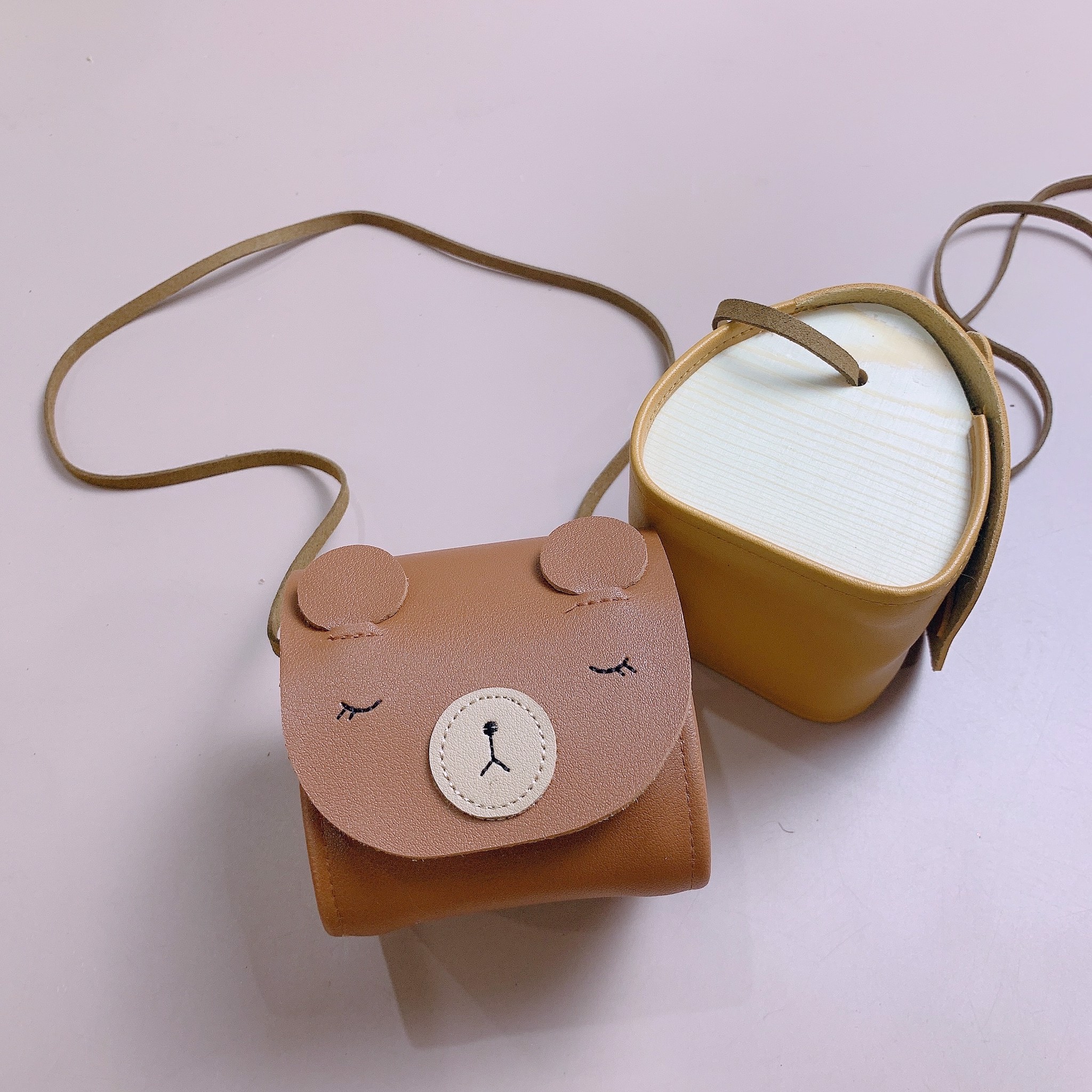 Túi trống hình gấu cho bé 2 màu - kích thước 10*10*9cm