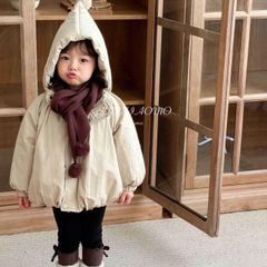 9557 - Áo khoác phao mũ chóp kèm khăn 2 màu be/navy cho bé size 90-130