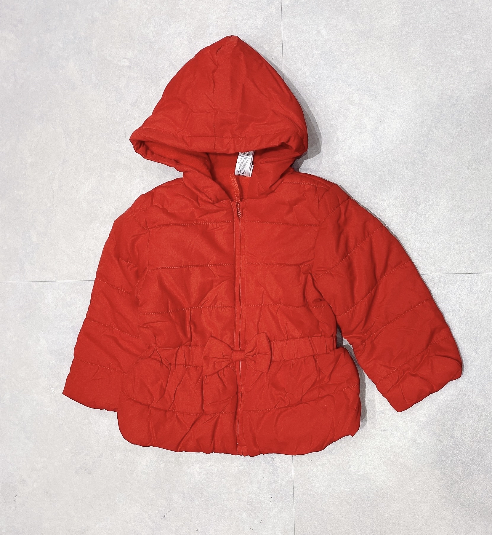 Áo phao đỏ chun eo đính nơ Little Me BG