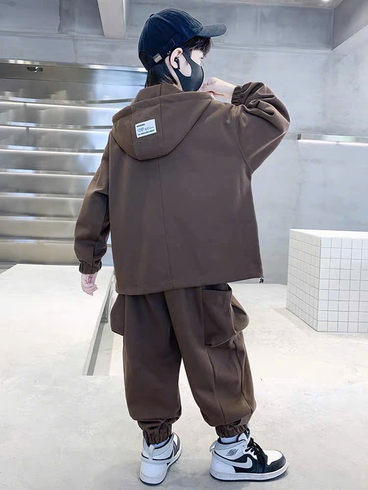 11899 - Bộ nỉ hai da màu nâu túi hộp cho bé trai size 120-160