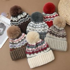 PK17 - Mũ len thổ cẩm đính cục bông nhiều màu cho Mẹ và Bé lớn