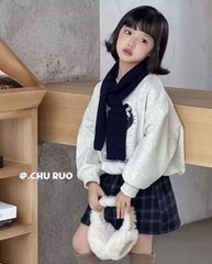 25271 - Set bộ áo nỉ + chân váy lót nỉ đại hàn + khăn kitty bé gái size 110-150